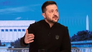 الكرملين: غموض سياسي في أوكرانيا بعد فضيحة الفساد واستقالة رئيس مكتب زيلينسكي الكرملين: غموض سياسي في أوكرانيا بعد فضيحة الفساد واستقالة رئيس مكتب زيلينسكي