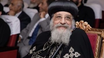 خلال اجتماع الأربعاء.. البابا تواضروس يهنئ ببدء صوم الميلاد صور