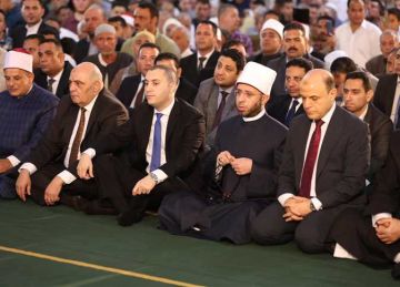 وزير الأوقاف والمفتي ومحافظ كفرالشيخ يؤدون صلاة الجمعة بمسجد إبراهيم الدسوقي