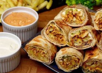 أحلى من المطعم.. طريقة عمل شاورما الفراخ بكل احترافية