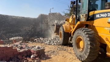 إزالة 11 حالة تعد بمدينة فايد ضمن أعمال المرحلة الثالثة الموجة 27