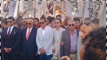 حزب الجبهة الوطنية ينظم مسيرة جماهيرية ضخمة بالإسكندرية حزب الجبهة الوطنية ينظم مسيرة جماهيرية ضخمة بالإسكندرية