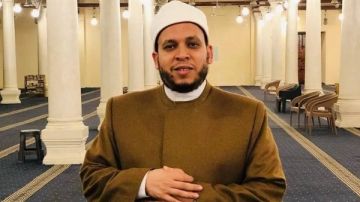 خطيب مسجد الحسين: هذا الفعل يضمن لك مرافقة النبي في الجنة عليك