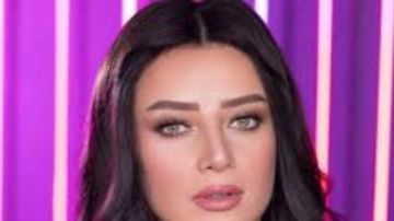 رضوى الشربيني تستعرض أناقتها بالأحمر اللافت