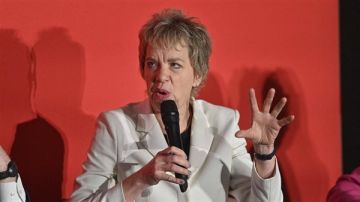 زعيمة العمال الأيرلندي تدعو لحظر التجارة مع المستوطنات الإسرائيلية زعيمة العمال الأيرلندي تدعو لحظر التجارة مع المستوطنات الإسرائيلية