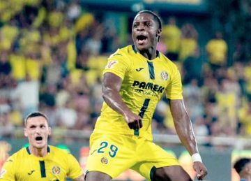 كارل إيونج : أتمنى الانضمام إلى الدورى الإنجليزى كارل إيونج : أتمنى الانضمام إلى الدورى الإنجليزى