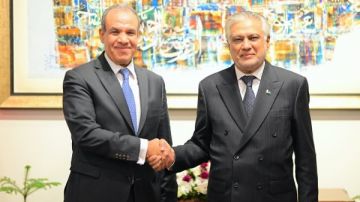 مشاورات سياسية بين وزيرى الخارجية المصرى والباكستاني فى إسلام أباد