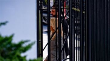 من بوابة جانبية دون استقبال رسمي .. الشرع أول رئيس سوري يدخل البيت الأبيض منذ 79 عاما