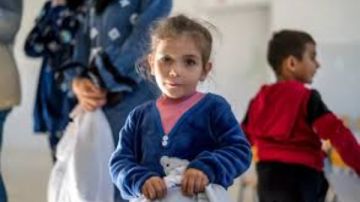 أستاذ طب نفسي الأطفال: مفيش توعية قبل 3 سنين.. ولا يفضل نزول الحضانة قبل عمر عامين فيديو