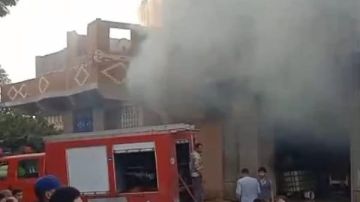 إصابة شخصين في حريق مصنع الصابون بالقليوبية إصابة شخصين في حريق مصنع الصابون بالقليوبية