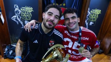 الأهلي يطالب اتحاد الكرة بالتحقيق في تجاوزات جماهير الزمالك ضد زيزو الأهلي يطالب اتحاد الكرة بالتحقيق في تجاوزات جماهير الزمالك ضد زيزو