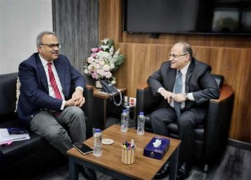 رئيس هيئة الدواء يبحث مع نظيره الهندي تعزيز التعاون الدوائي رئيس هيئة الدواء يبحث مع نظيره الهندي تعزيز التعاون الدوائي