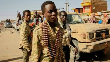 عاجل: الجيش السوداني يحرر أم سيالة بولاية شمال كردفان ويتجه لفك حصار بابنوسة عاجل: الجيش السوداني يحرر أم سيالة بولاية شمال كردفان ويتجه لفك حصار بابنوسة