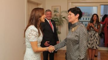 لعمق العلاقات بين البلدين.. ملكة الدنمارك تشارك بحفل في سفارة بلادها بالقاهرة