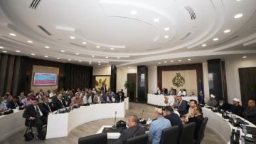 محافظ أسوان يوجه بإنهاء إجراءات إسترداد الأراضى وسرعة الإنجاز