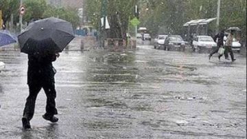 منخفض جوي يضرب مصر بدءا من الغد.. والأرصاد تحذر من أمطار وبرودة شديدة منخفض جوي يضرب مصر بدءا من الغد.. والأرصاد تحذر من أمطار وبرودة شديدة