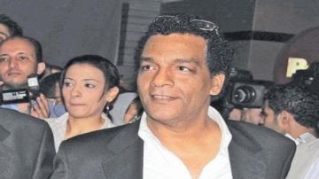 يظل باقيا مؤثرا بما أبدع وأمتع.. بيومي فؤاد ينعى أحمد عبدالله يظل باقيا مؤثرا بما أبدع وأمتع.. بيومي فؤاد ينعى أحمد عبدالله