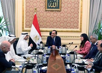 رئيس الوزراء يتابع مستجدات الموقف التنفيذي لمشروع رأس الحكمة بالساحل الشمالي