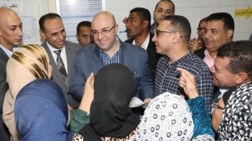 محافظ بني سويف يتفقد انتظام وسير العمل ومستوى الخدمات المقدمة بوحدة الدوالطة الصحية