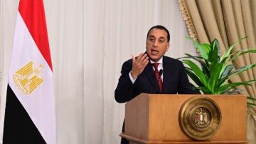 مدبولي: الشركات المصرية العاملة في الجزائر أثبتت قدرتها على تنفيذ مشروعات كبرى