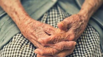 مقاومة للبكتيريا.. علماء روس يطورون جزيئات توقف شيخوخة خلايا الجسم مقاومة للبكتيريا.. علماء روس يطورون جزيئات توقف شيخوخة خلايا الجسم