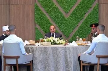 السيسي يعلن فتح كلية الطب العسكري للإناث والذكور بالصفة العسكرية والمدنية للطلاب المؤهلين للالتحاق بها