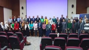 القومي للمرأة و الاتصالات ينظمان ورشة عمل حول استخدام أدوات الذكاء الاصطناعي