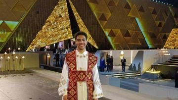 يا ملك السلام أعطنا سلامك.. الشماس مينا فهيم صاحب اللحن القبطي بالمتحف الكبير يتحدث لـ صدى البلد