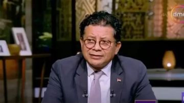 خبير سياسات دولية: إسرائيل تتبنى سياسة استثنائية وتتصرف فوق القانون