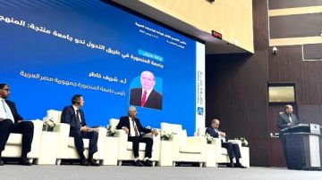 رئيس جامعة المنصورة يستعرض تجربتها المنتجة بملتقى توءمة الجامعات العربية بسلطنة عمان رئيس جامعة المنصورة يستعرض تجربتها المنتجة بملتقى توءمة الجامعات العربية بسلطنة عمان