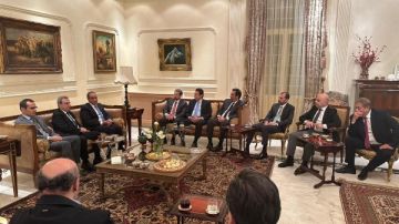 عبد العاطي لـ نواب لبنانيين: مصر حريصة على دعم ومساندة مؤسساتكم الوطنية عبد العاطي لـ نواب لبنانيين: مصر حريصة على دعم ومساندة مؤسساتكم الوطنية