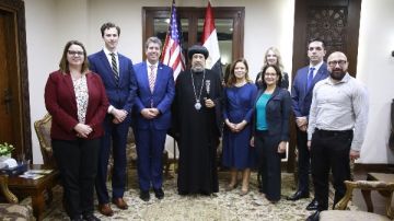 الأنبا إرميا يلتقي نائب وزير الخارجية الأمريكي لبحث دعم القيم المشتركة وحرية الدين الأنبا إرميا يلتقي نائب وزير الخارجية الأمريكي لبحث دعم القيم المشتركة وحرية الدين