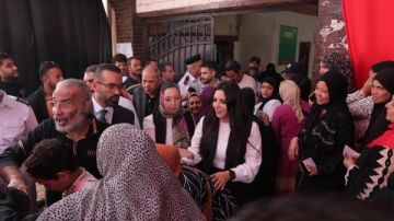 الشعب الجمهوري يؤكد انتظام التصويت وإقبال المواطنين في مختلف المحافظات الشعب الجمهوري يؤكد انتظام التصويت وإقبال المواطنين في مختلف المحافظات