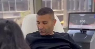 أحمد سعد: الأطباء أوصوا ببقائي 5 أيام في المستشفى.. أنا دكتور نفسي وسأخرج خلال يومين