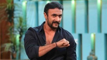 العوضي بطل العمل.. مسلسل علي كلاي يقترب من خط النهاية في كتابة الحلقات (خاص) العوضي بطل العمل.. مسلسل علي كلاي يقترب من خط النهاية في كتابة الحلقات (خاص)