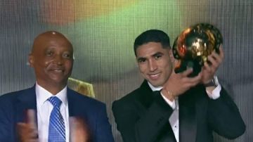 سيطرة مغربية .. تفاصيل 16 جائزة في حفل الكاف لـ الأفضل بـ 2025 سيطرة مغربية .. تفاصيل 16 جائزة في حفل الكاف لـ الأفضل بـ 2025