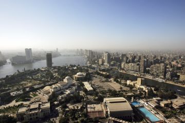 مصر.. فيديو لأشخاص يروجون ويتعاطون المخدرات والداخلية تعلق