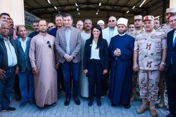 وزراء التخطيط والزراعة والأوقاف يتفقدون المركز الزراعي المتكامل بسهل القاع