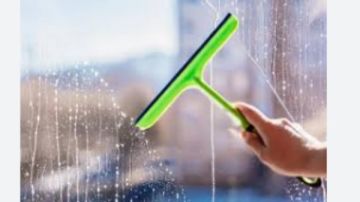 كيفية تنظيف النوافذ.. 5 نصائح ضرورية لسرعة العمل كيفية تنظيف النوافذ.. 5 نصائح ضرورية لسرعة العمل