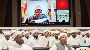 محاضرة لـ العواري حول منزلة علم الكلام لطلاب جامعة مركز الثقافة بالهند