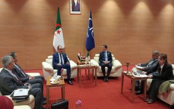 مصر والجزائر تتفقان على تبادل التكنولوجيا وتطوير صناعة الأدوية لدعم الأمن الصحي