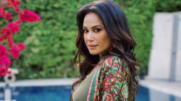 هند صبري لـ مي عز الدين: فرحانين ليكم من قلبنا