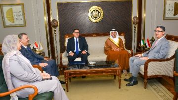 وزير التموين يستقبل سفير الإمارات لبحث سبل التعاون المشترك بين القاهرة ودبى وزير التموين يستقبل سفير الإمارات لبحث سبل التعاون المشترك بين القاهرة ودبى