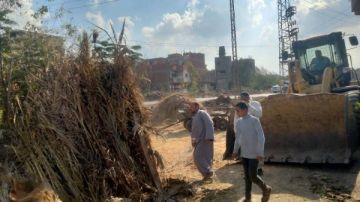 حملات لإزالة التعديات على الأراضي الزراعية وأملاك الدولة بالشرقية حملات لإزالة التعديات على الأراضي الزراعية وأملاك الدولة بالشرقية