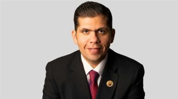 أحمد عبد المعبود: كامل الوزير الأنسب لرئاسة الحكومة.. ورفع الدعم ضرورة لإنقاذ الاقتصاد أحمد عبد المعبود: كامل الوزير الأنسب لرئاسة الحكومة.. ورفع الدعم ضرورة لإنقاذ الاقتصاد