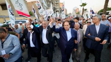 النائب محمد أبو العينين في مسيرة شعبية حاشدة لمتابعة انتخابات مجلس النواب