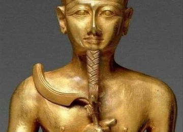 بجنيه في مصر لـ83 مليون دولار بمزاد عالمي.. قصة بيع تمثال آمون الذهبي (تفاصيل) بجنيه في مصر لـ83 مليون دولار بمزاد عالمي.. قصة بيع تمثال آمون الذهبي (تفاصيل)