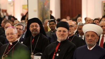 البطريرك الأنبا إبراهيم إسحق يشارك في اللقاء الرسمي للبابا لاون بلبنان