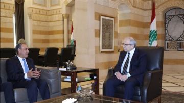 الخارجية: تعزيز دور الدولة وتمكين مؤسساتها الشرعية الطريق الأفضل لاستعادة الاستقرار الخارجية: تعزيز دور الدولة وتمكين مؤسساتها الشرعية الطريق الأفضل لاستعادة الاستقرار