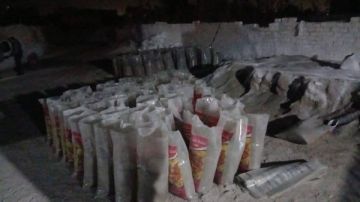 تموين الجيزة تضبط منشأة غير مرخصة لغش وتقليد السماد الزراعي بالصف